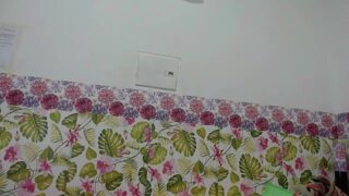 22marysweet fully nude on webcam for live porn video chat