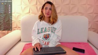 Agathabell_ fully nude on webcam for live porn video chat
