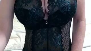 Carlyfr fully nude on webcam for live porn video chat
