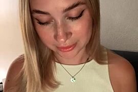 Cassiie_ fully nude on webcam for live porn video chat