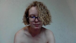 Crampuu fully nude on webcam for live porn video chat