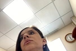 Crazy_barby fully nude on webcam for live porn video chat