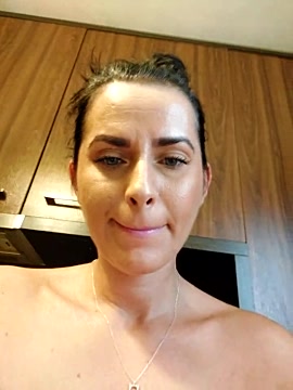 Hotmomcheckk fully nude on webcam for live porn video chat
