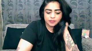 Indianishkq7 fully nude on webcam for live porn video chat