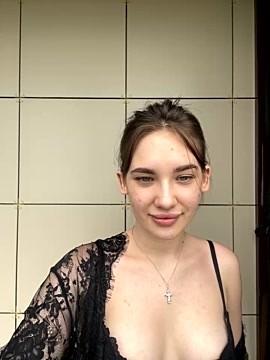 Inflifox fully nude on webcam for live porn video chat