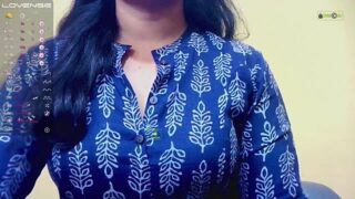 Jhanvi_05 fully nude on webcam for live porn video chat