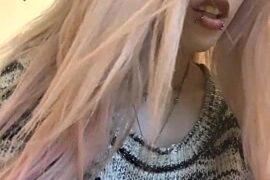 KikkyCat fully nude on webcam for live porn video chat