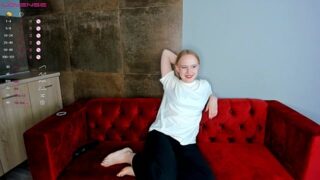 LiaSchultz fully nude on webcam for live porn video chat