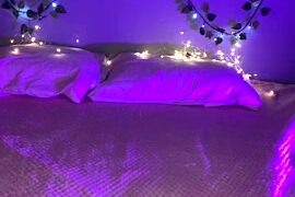 Linda_pinkk10 fully nude on webcam for live porn video chat