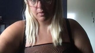 Marie_0143 fully nude on webcam for live porn video chat