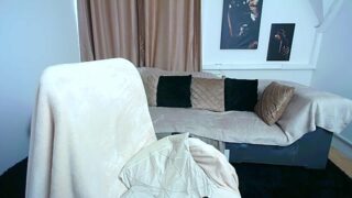 Moniqque fully nude on webcam for live porn video chat