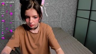 Qusuma fully nude on webcam for live porn video chat