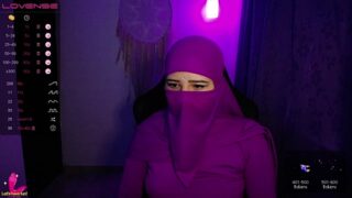 Saalma_isawwi fully nude on webcam for live porn video chat