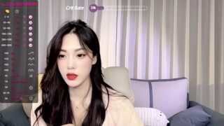 Uuxiaocai fully nude on webcam for live porn video chat