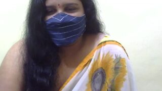 Vaishali786 fully nude on webcam for live porn video chat