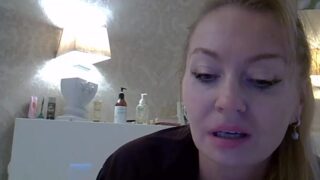ZarinaSwift fully nude on webcam for live porn video chat