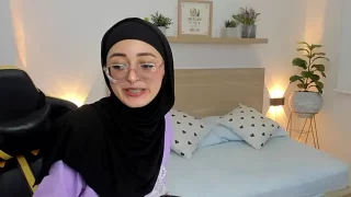 Aysel_elid fully nude on webcam for live porn video chat