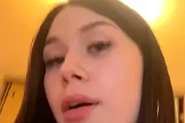 Erineess fully nude on webcam for live porn video chat