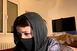 HijabiTatto fully nude on webcam for live porn video chat