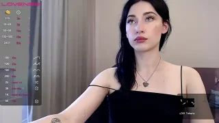 JenniferQueen11 fully nude on webcam for live porn video chat