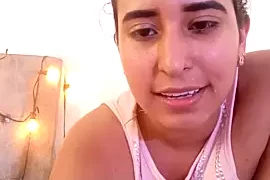 SophieSuckers fully nude on webcam for live porn video chat