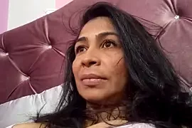 Venus-Flower fully nude on webcam for live porn video chat