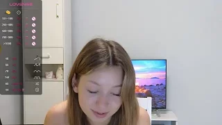 EvaLoove fully nude on webcam for live porn video chat