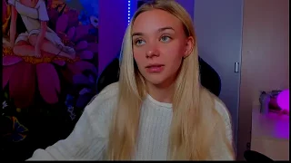 KittyImpressive fully nude on webcam for live porn video chat