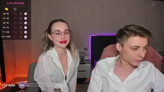 LoveGameSex fully nude on webcam for live porn video chat