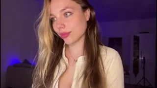 Sara_Browney fully nude on webcam for live porn video chat