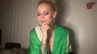 Kittyazora fully nude on webcam for live porn video chat