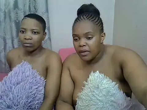 XXsluts nude on webcam for live porn video chat