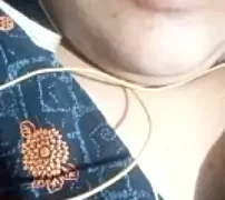 Bengoli-Roshugulla nude on webcam for live porn video chat