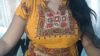 Cute-Saanvi nude on webcam for live porn video chat