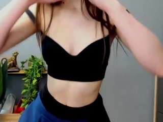 LEAHsensual nude on webcam for live sex chat