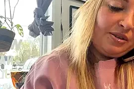 Daisydazzle nude on webcam for live porn video chat