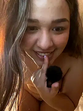 LoreenaRox nude on webcam for live porn video chat