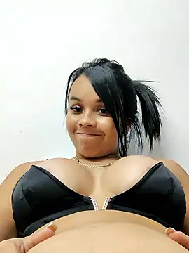 Sexyysariita nude on webcam for live porn video chat