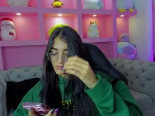 Paris nude on webcam for live sex chat