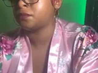 K.dot_Redd nude on webcam for live sex chat