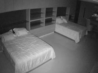 Voyeurcam-casa-salsa-versus-room nude on webcam for live sex chat