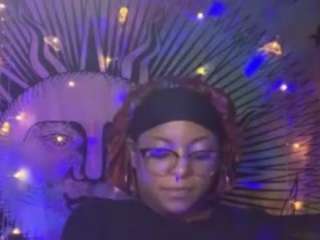 CajunRedd nude on webcam for live sex chat