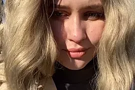KikiWatson nude on webcam for live porn video chat