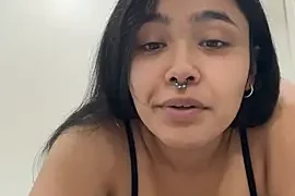 Sluttydaisyy nude on webcam for live porn video chat