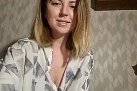 Melenka nude on webcam for live porn video chat