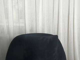 Luisaaaa0109 nude on webcam for live sex chat