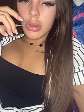 DirtyDaisy25 nude on webcam for live porn video chat