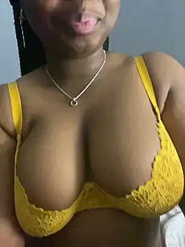 Horny_chocolate nude on webcam for live porn video chat