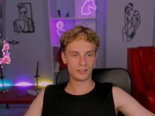 Ben-biin nude on webcam for live sex chat