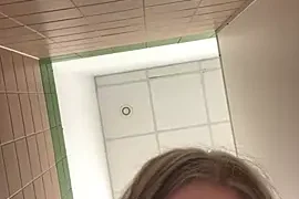 KittyQueeny nude on webcam for live porn video chat